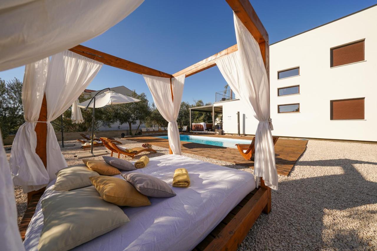 Villa Suncica With Heated Pool, Jacuzzi And Bikes Near Zadar Сукошан Экстерьер фото