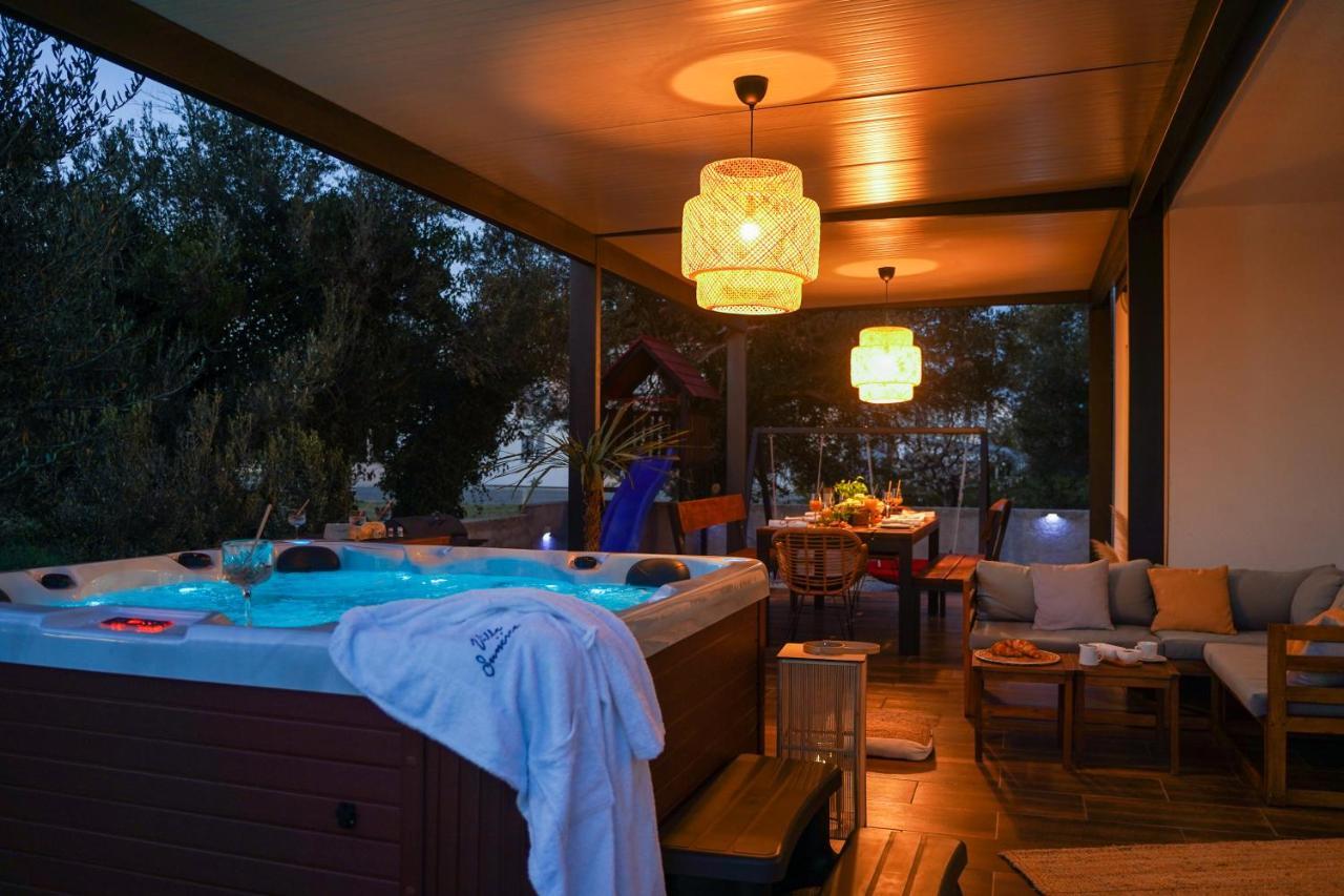 Villa Suncica With Heated Pool, Jacuzzi And Bikes Near Zadar Сукошан Экстерьер фото