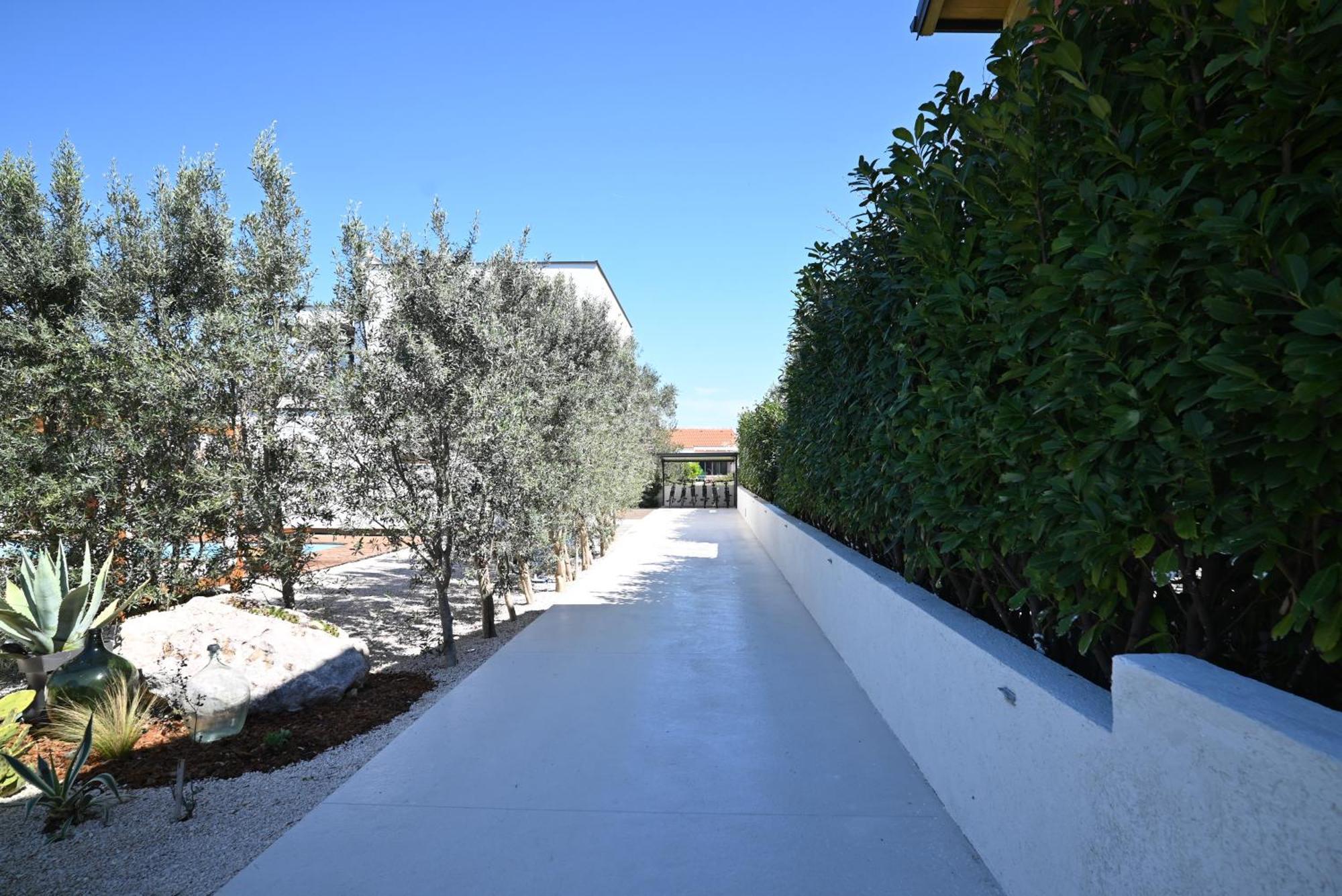 Villa Suncica With Heated Pool, Jacuzzi And Bikes Near Zadar Сукошан Экстерьер фото