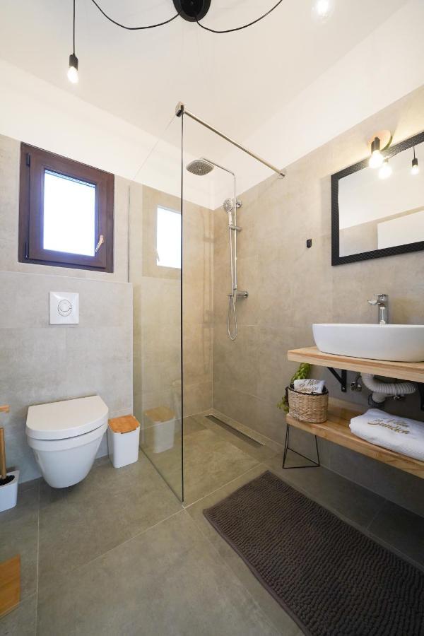 Villa Suncica With Heated Pool, Jacuzzi And Bikes Near Zadar Сукошан Экстерьер фото